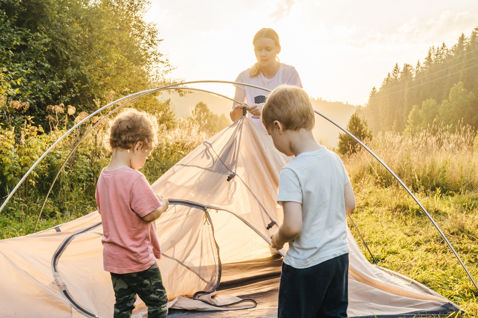 family camping fun in the countryside 2026 01 06 10 42 16 utc - Camping Check