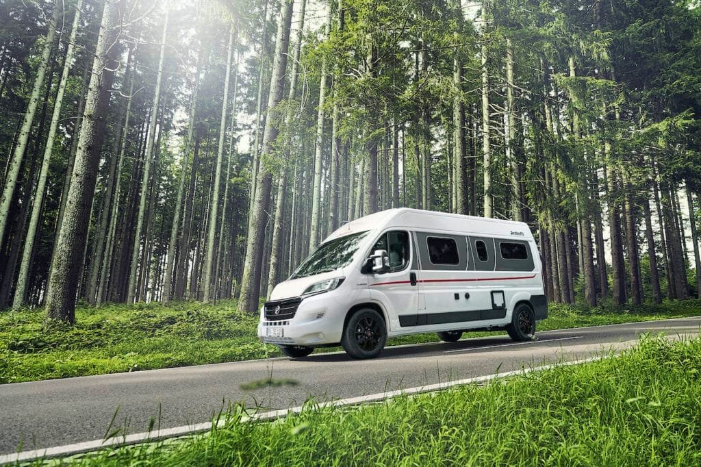 Dethleffs Globetrail: Der neue Camper Van für Entdecker und Abenteurer 1 2021 07 DET Globetrail People 3 125 - Camping Check