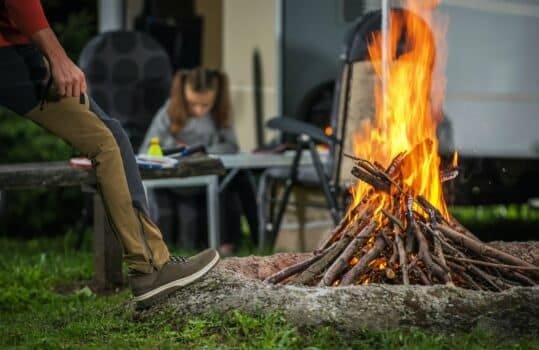 Camping with Campfire