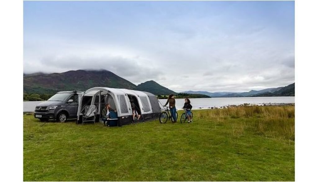 Freistehendes Vorzelt für Wohnwagen: Entdecken Sie Ihren perfekten Begleiter für unvergessliche Campingmomente 🚐🏕️ 3 Coleman Journeymaster Deluxe Buzvorzelt, 240x515cm, grau/schwarz