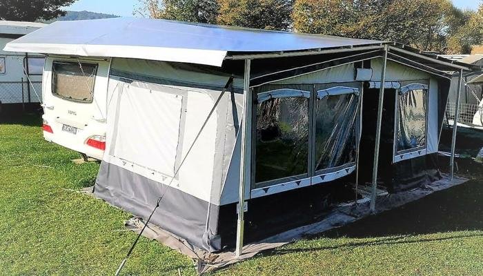 Nellen Wohnwagen Schutzdach Typ 4, Gr. 6, 651-700cm 1 Nellen Wohnwagen Schutzdach Typ 4, Gr. 6, 651-700cm