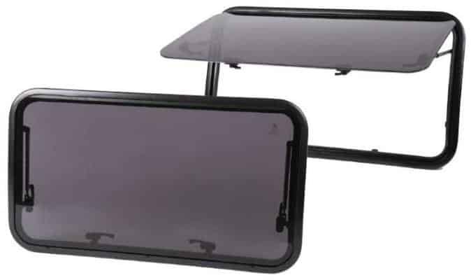 Carbest RW Van Ausstellfenster für gewölbte Außenfläche, 900x400mm 1 Carbest RW Van Ausstellfenster für gewölbte Außenfläche, 900x400mm