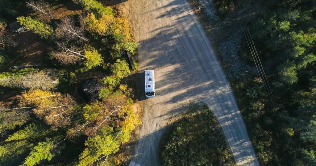 Campingurlaub in Schweden: Naturschönheiten und Outdoor-Erlebnisse entdecken 1 Camper wild camping 02