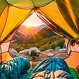 Deckenschlafsack: Was ist das und wie unterscheidet er sich von anderen Schlafsäcken?