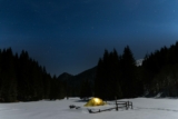Wichtige Faktoren bei der Auswahl des richtigen Winterschlafsacks für Ihr Wintercamping-Abenteuer